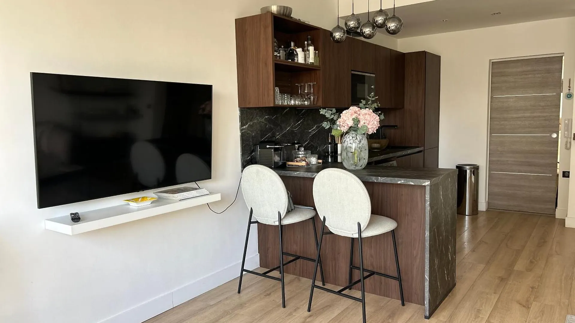 Mermoz Luxury Suite マルセイユ アパート